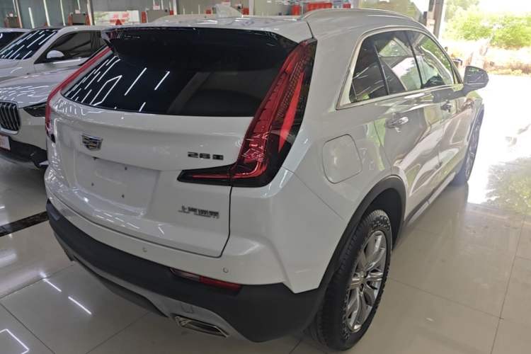 Used Cadillac XT4 2018 28T Two-Wheel Drive Leading Version Rear Right 45 Deg