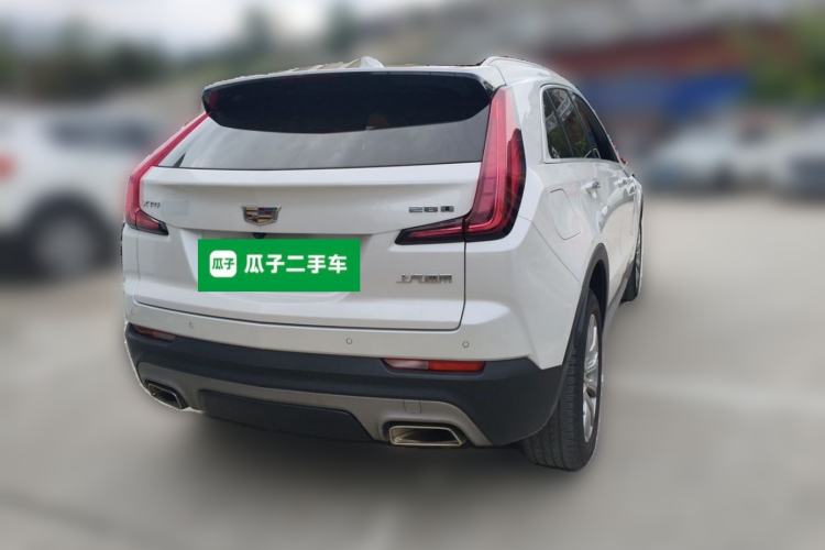 Used Cadillac XT4 2018 28T Two-Wheel-Drive Luxury Model Rear Right 45 Deg