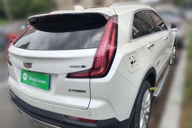 Used Cadillac XT4 2018 28T Two-Wheel Drive Tech Version Rear Right 45 Deg