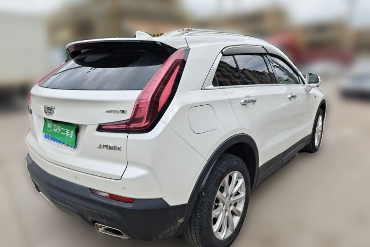 Used Cadillac XT4 2018 28T Two-Wheel Drive Tech Version Rear Right 45 Deg