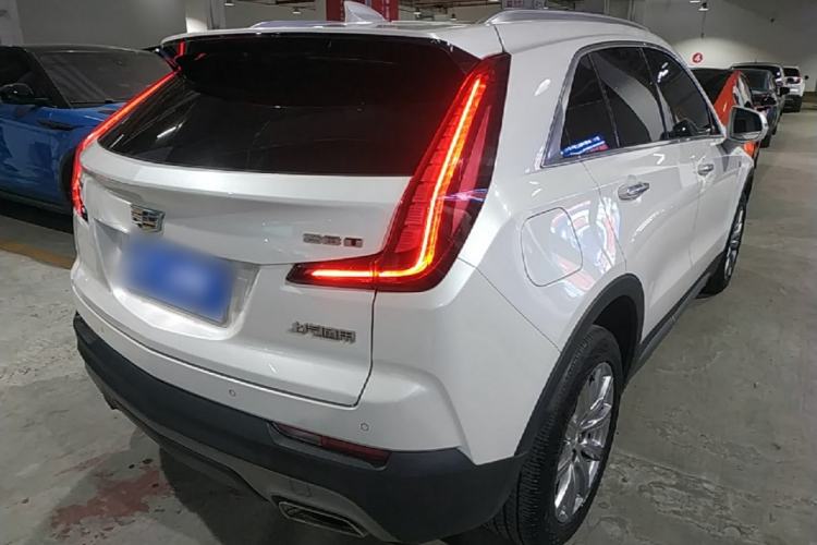 Used Cadillac XT4 2018 28T Two-Wheel Drive Leading Version Rear Right 45 Deg