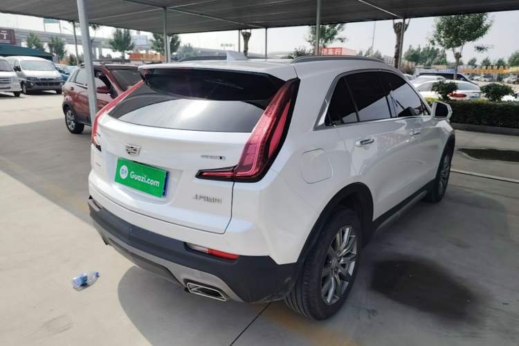Used Cadillac XT4 2018 28T Two-Wheel-Drive Luxury Model Rear Right 45 Deg