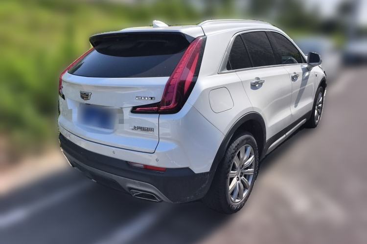 Used Cadillac XT4 2018 28T Two-Wheel Drive Leading Sport Model Rear Right 45 Deg