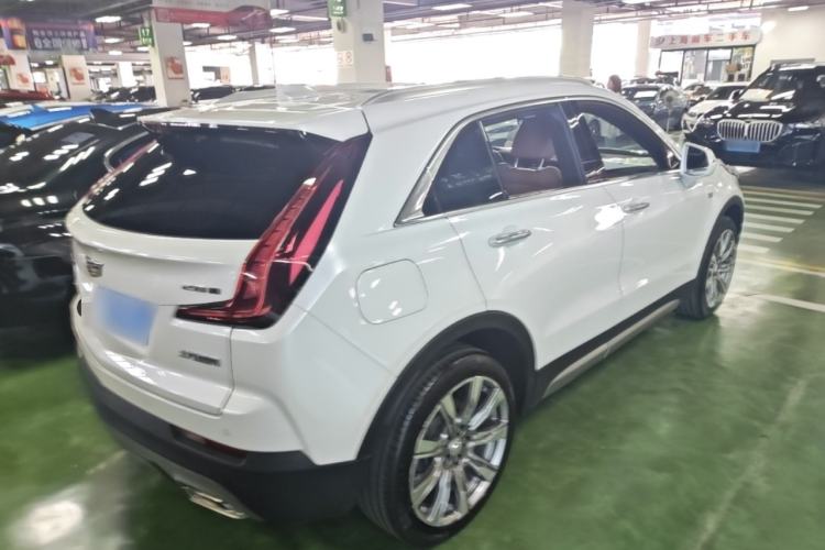Used Cadillac XT4 2018 28T 4x4 Platinum Edition Rear Right 45 Deg