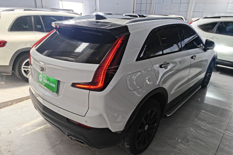 Used Cadillac XT4 2018 28T Two-Wheel Drive Tech Version Rear Right 45 Deg
