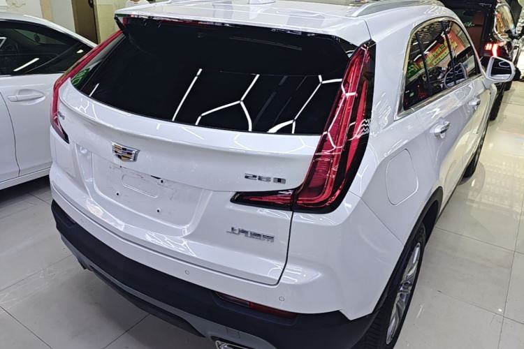 Used Cadillac XT4 2018 28T Two-Wheel Drive Leading Version Rear Right 45 Deg