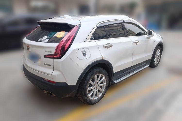 Used Cadillac XT4 2018 28T Two-Wheel Drive Tech Version Rear Right 45 Deg