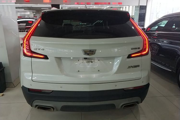 Used Cadillac XT4 2018 28T Two-Wheel Drive Leading Version Rear