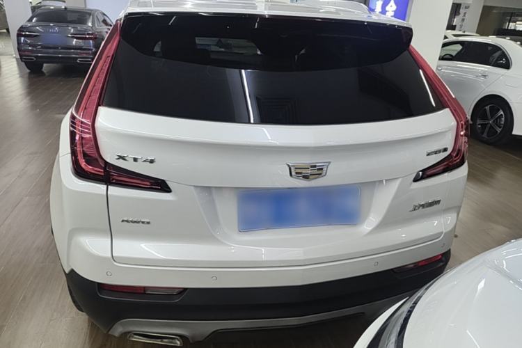 Used Cadillac XT4 2018 28T 4x4 Platinum Edition Rear