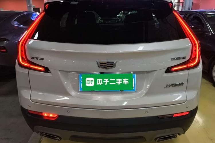 Used Cadillac XT4 2018 28T Two-Wheel-Drive Luxury Model Rear