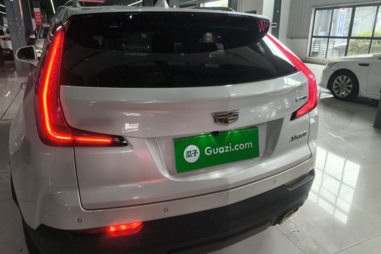 Used Cadillac XT4 2018 28T Two-Wheel Drive Tech Version Rear