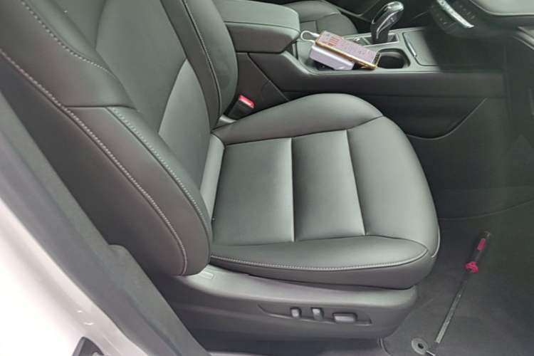 Used Cadillac XT4 2018 28T Four-Wheel Drive Leading Model Right Front Seat