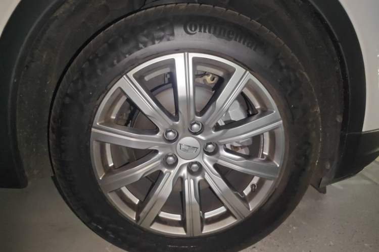 Used Cadillac XT4 2018 28T Two-Wheel Drive Leading Version Right Front Wheel Hub