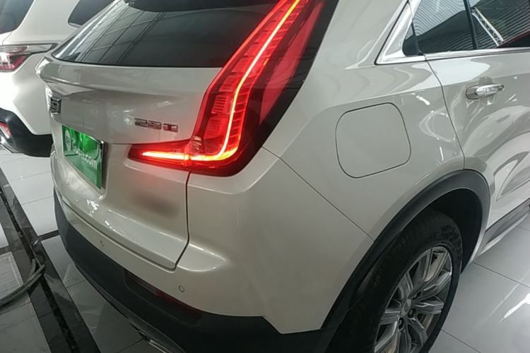 Used Cadillac XT4 2018 28T Two-Wheel Drive Leading Version Right Rear Taillight