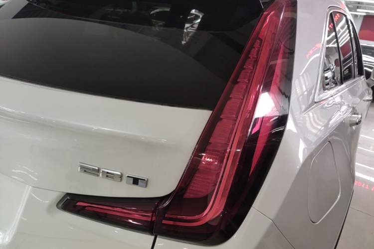 Used Cadillac XT4 2018 28T Four-Wheel Drive Leading Model Right Rear Taillight
