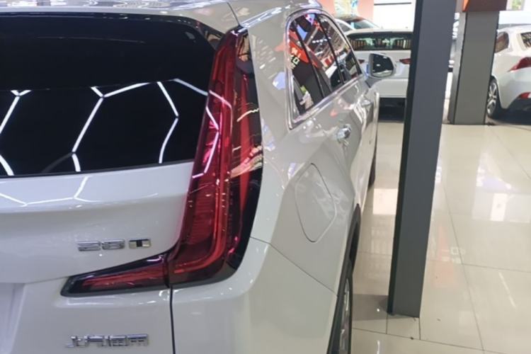 Used Cadillac XT4 2018 28T Two-Wheel Drive Leading Version Right Rear Taillight