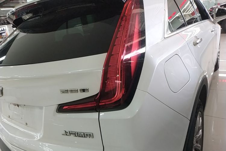 Used Cadillac XT4 2018 28T Two-Wheel Drive Leading Version Right Rear Taillight