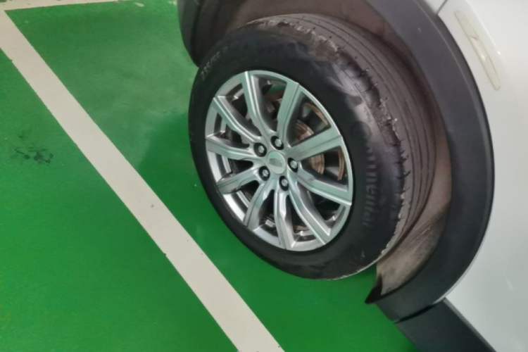Used Cadillac XT4 2018 28T Four-Wheel Drive Leading Model Right Rear Wheel Hub