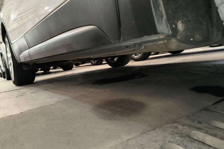 Used Cadillac XT4 2018 28T Two-Wheel Drive Tech Version Right Side Sill