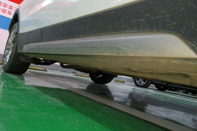 Used Cadillac XT4 2018 28T Two-Wheel Drive Leading Version Right Side Sill
