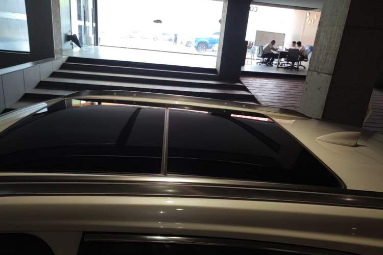 Used Cadillac XT4 2018 28T Two-Wheel Drive Leading Version Roof