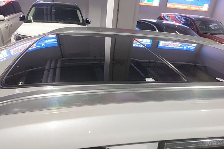 Used Cadillac XT4 2018 28T Two-Wheel Drive Leading Version Roof