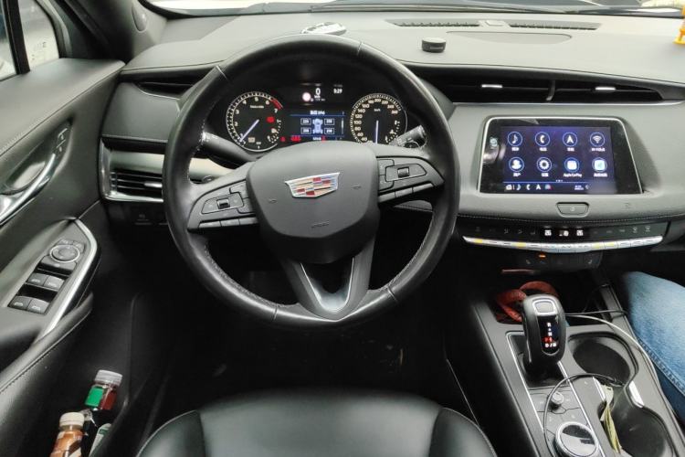 Used Cadillac XT4 2018 28T Two-Wheel Drive Leading Version Steering Wheel