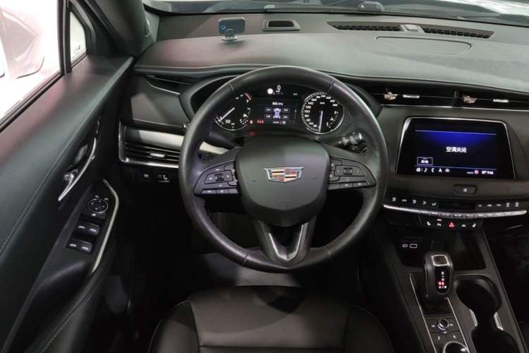 Used Cadillac XT4 2018 28T Four-Wheel Drive Leading Model Steering Wheel