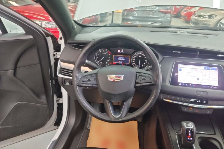 Used Cadillac XT4 2018 28T Two-Wheel Drive Leading Version Steering Wheel
