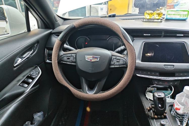 Used Cadillac XT4 2018 28T Four-Wheel Drive Leading Model Steering Wheel