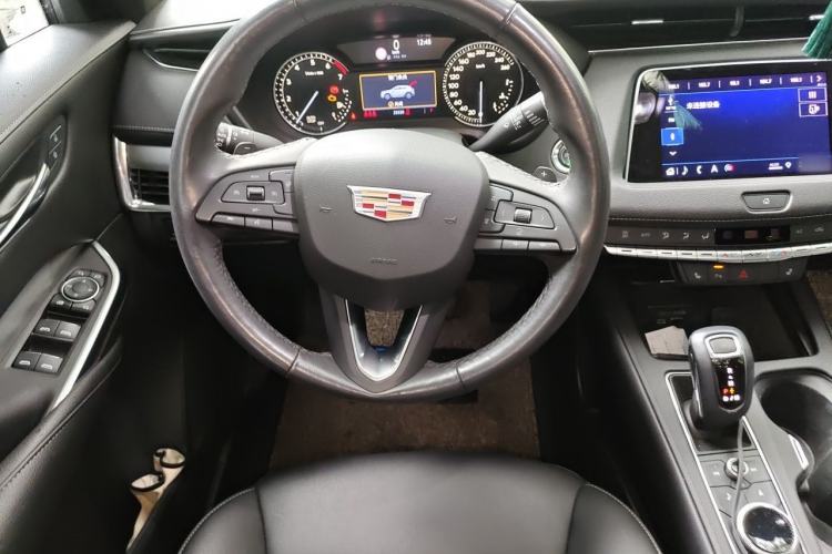 Used Cadillac XT4 2018 28T Two-Wheel Drive Leading Version Steering Wheel