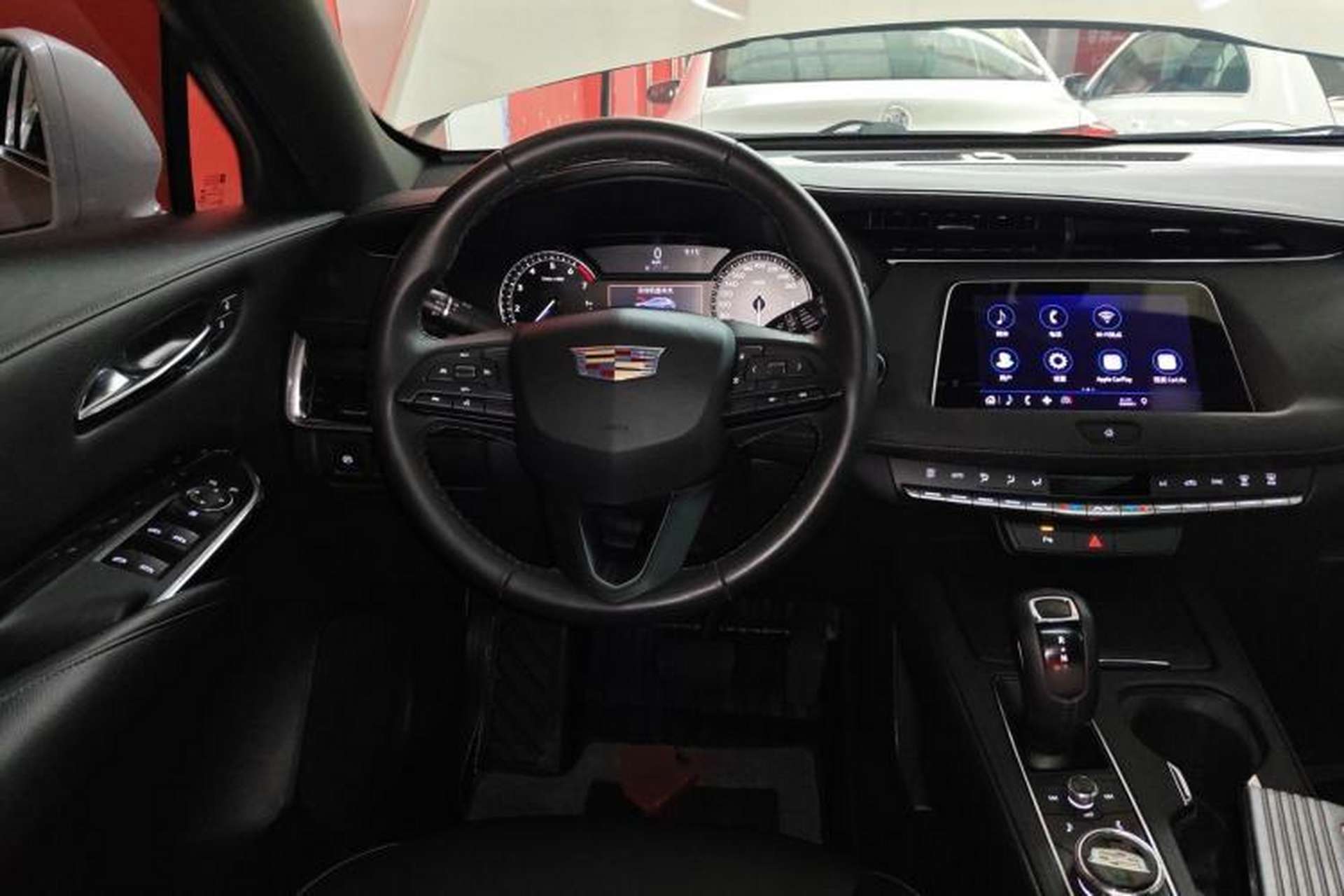 Used Cadillac XT4 2018 28T Two-Wheel Drive Tech Version Steering Wheel
