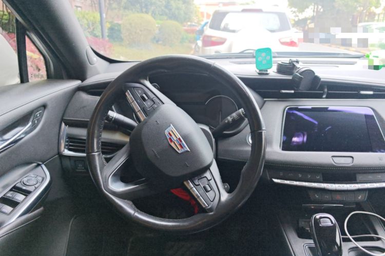 Used Cadillac XT4 2018 28T Two-Wheel Drive Leading Version Steering Wheel