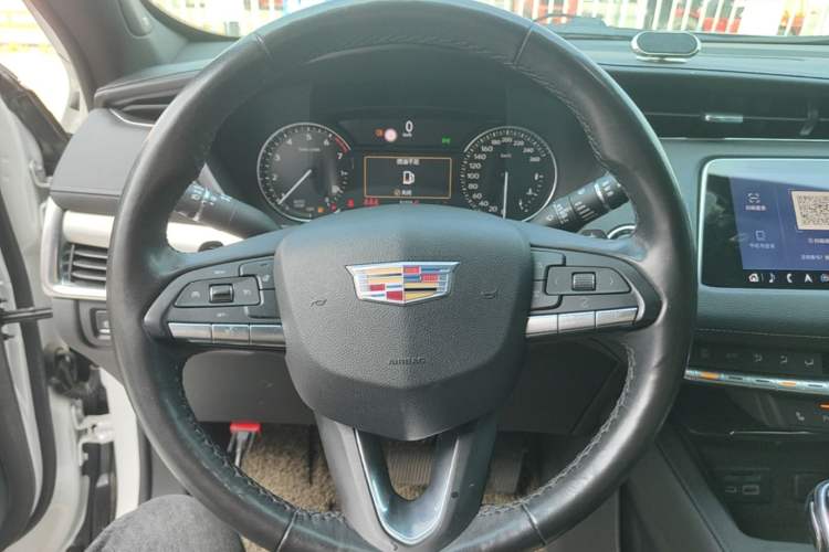 Used Cadillac XT4 2018 28T Two-Wheel Drive Leading Version Steering Wheel