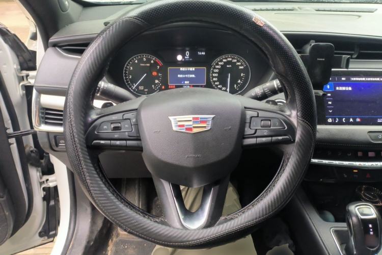 Used Cadillac XT4 2018 28T Two-Wheel Drive Leading Version Steering Wheel