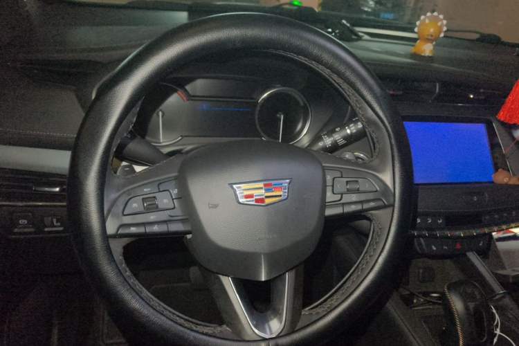 Used Cadillac XT4 2018 28T Two-Wheel Drive Leading Version Steering Wheel