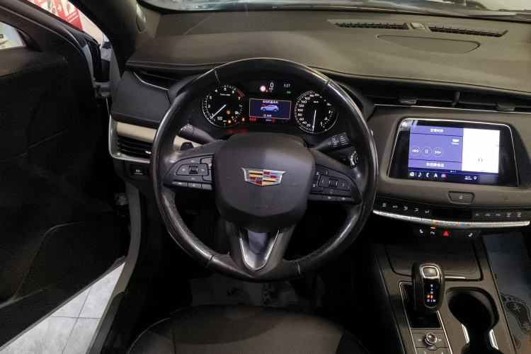 Used Cadillac XT4 2018 28T Two-Wheel Drive Leading Version Steering Wheel