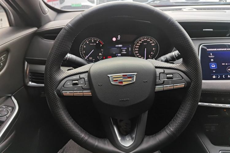 Used Cadillac XT4 2018 28T Two-Wheel Drive Leading Version Steering Wheel