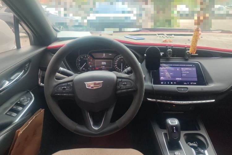 Used Cadillac XT4 2018 28T Two-Wheel-Drive Luxury Model Steering Wheel