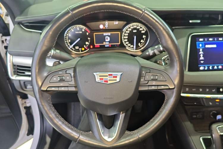 Used Cadillac XT4 2018 28T Two-Wheel Drive Leading Version Steering Wheel