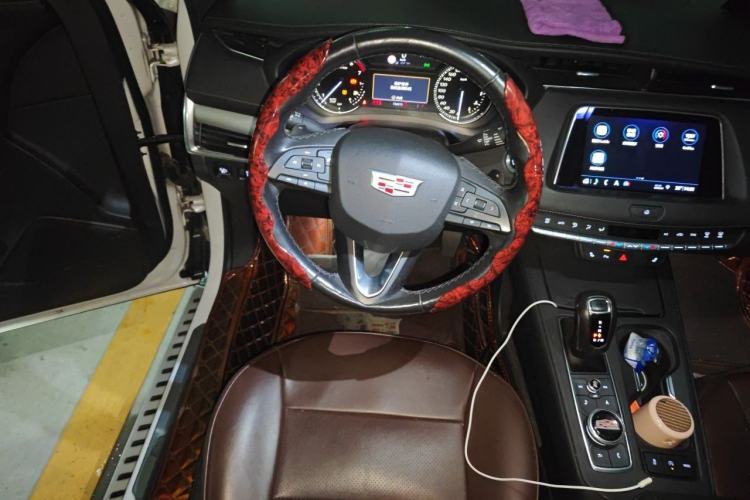 Used Cadillac XT4 2018 28T Two-Wheel Drive Leading Version Steering Wheel