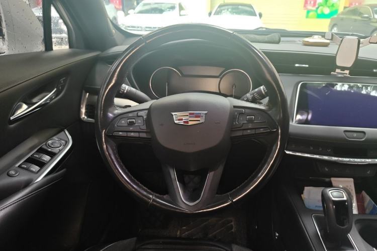 Used Cadillac XT4 2018 28T Two-Wheel Drive Leading Version Steering Wheel