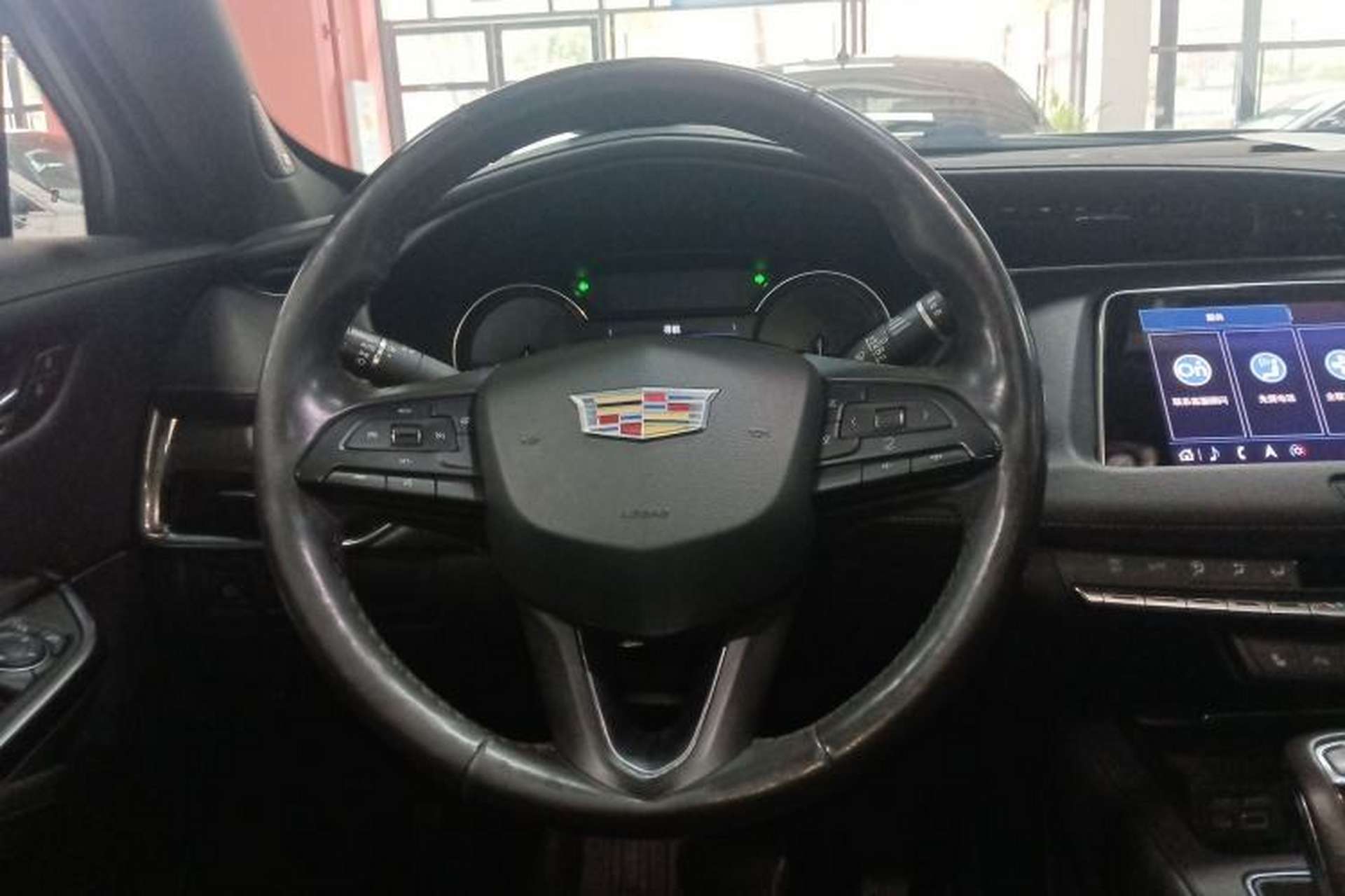 Used Cadillac XT4 2018 28T Two-Wheel Drive Leading Version Steering Wheel