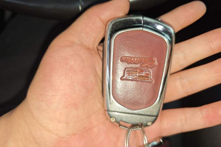Used Cadillac XT4 2018 28T Two-Wheel Drive Luxury Sport Model Vehicle Key