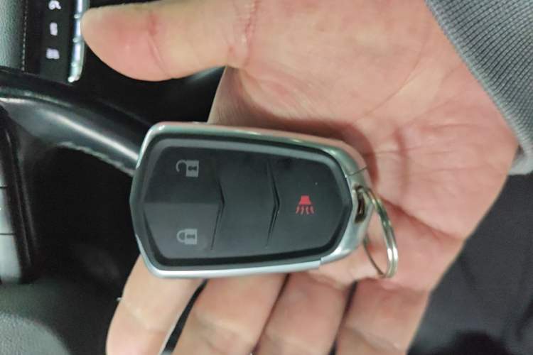 Used Cadillac XT4 2018 28T Two-Wheel Drive Tech Version Vehicle Key