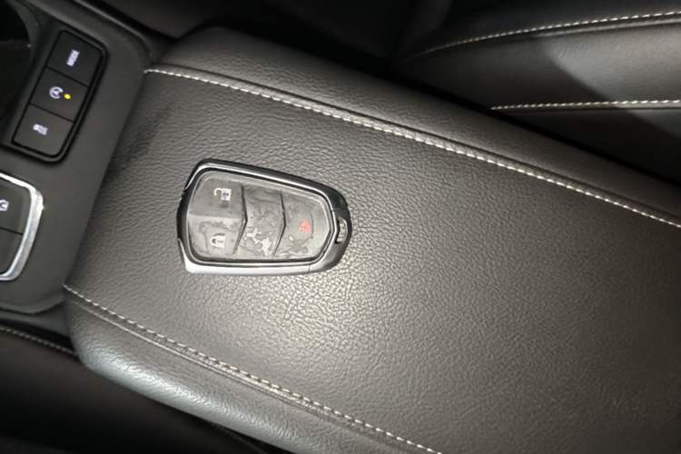 Used Cadillac XT4 2018 28T Two-Wheel Drive Tech Version Vehicle Key