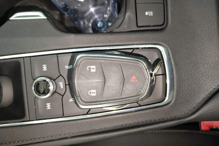 Used Cadillac XT4 2018 28T Two-Wheel Drive Tech Version Vehicle Key
