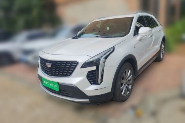 Ojetý Cadillac XT4 2018 28T Two-Wheel-Drive Luxury Model