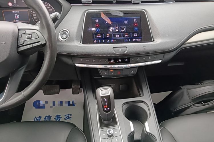 Used Cadillac XT4 2018 28T Two-Wheel Drive Leading Version Audio And AC Panel