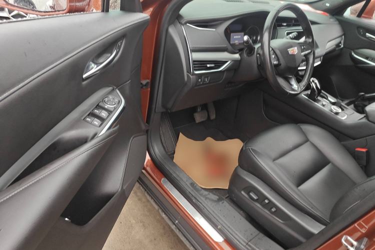 Used Cadillac XT4 2018 28T Two-Wheel-Drive Luxury Model Driver Seat